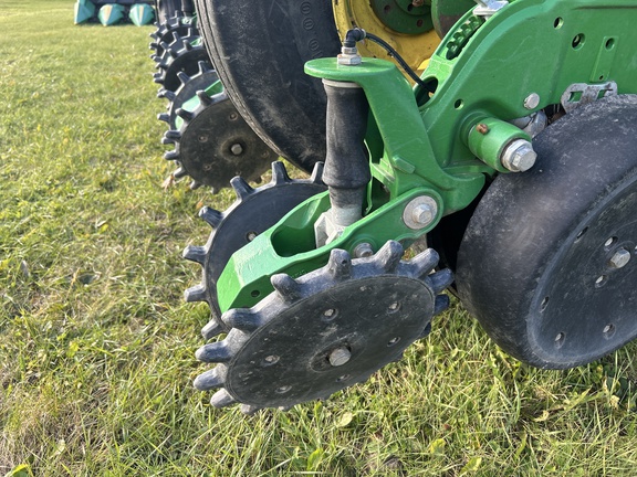 2012 John Deere 1770NT CCS Planter