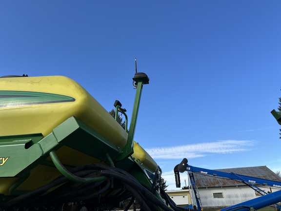 2012 John Deere 1770NT CCS Planter