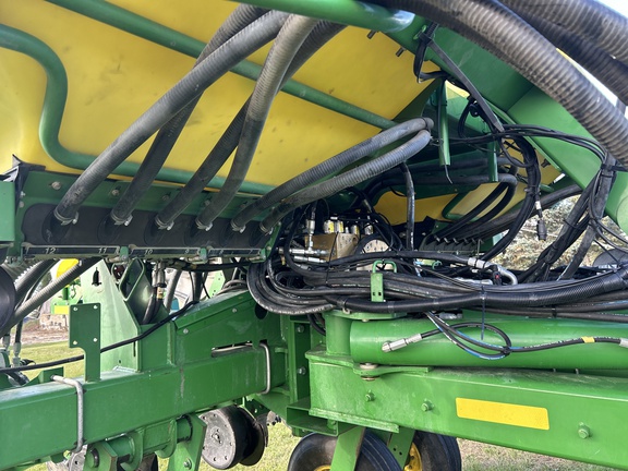 2012 John Deere 1770NT CCS Planter