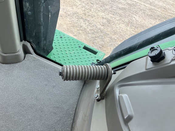 2023 John Deere 8R 410 Tractor