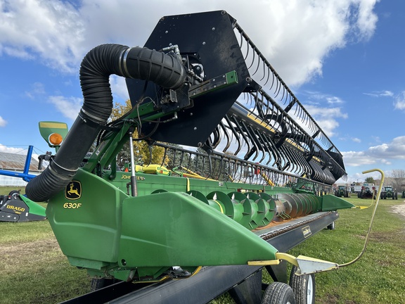 2012 John Deere 630F Header Combine