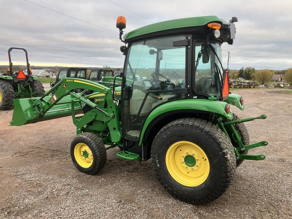 2023 John Deere 3046R Tractor Compact