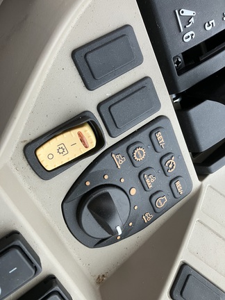 2023 John Deere 3046R Tractor Compact