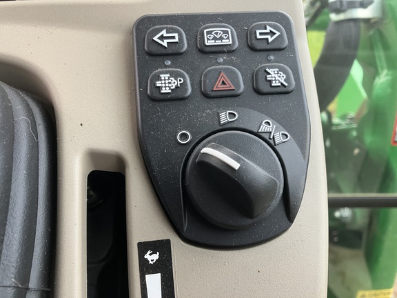 2023 John Deere 3046R Tractor Compact