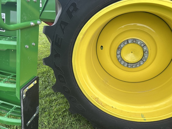 2025 John Deere S7 800 Combine