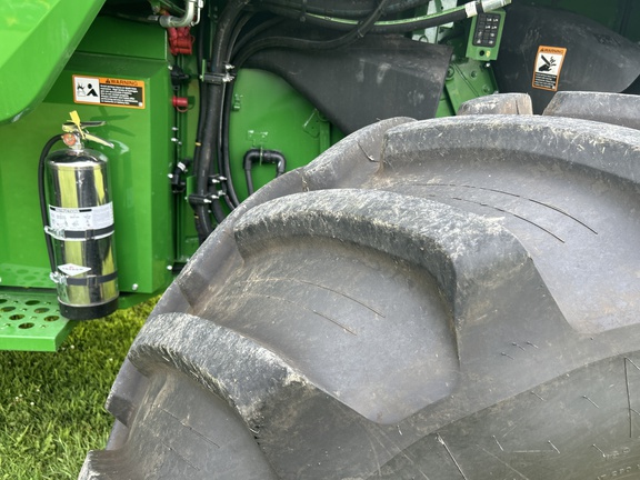 2025 John Deere S7 800 Combine