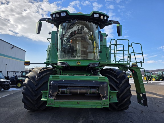 2025 John Deere S7 800 Combine