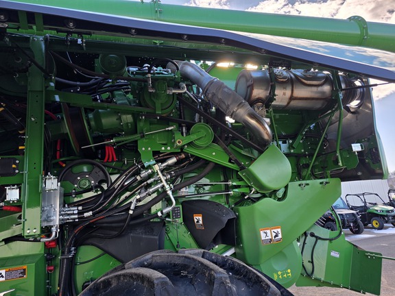 2025 John Deere S7 800 Combine