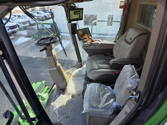 2025 John Deere S7 800 Combine