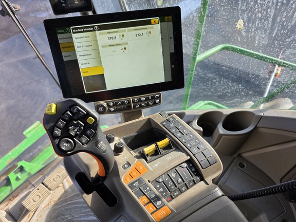 2025 John Deere S7 800 Combine