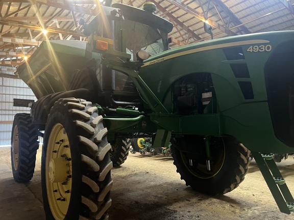 2007 John Deere 4930 Sprayer/High Clearance