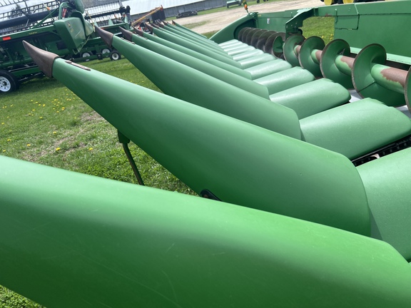 2010 John Deere 612C Header Corn Head