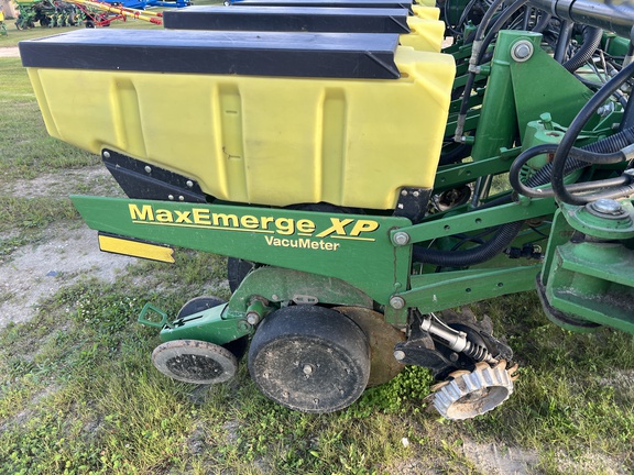 2006 John Deere 1770NT Planter