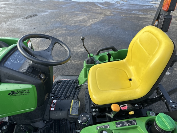 2022 John Deere 1023E Tractor Compact