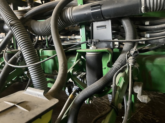 2017 John Deere 1775NT Planter