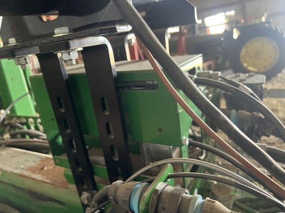 2017 John Deere 1775NT Planter