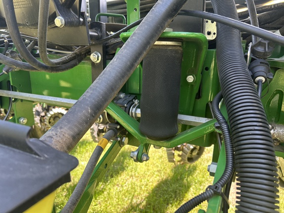 2017 John Deere 1775NT Planter