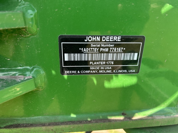2017 John Deere 1775NT Planter