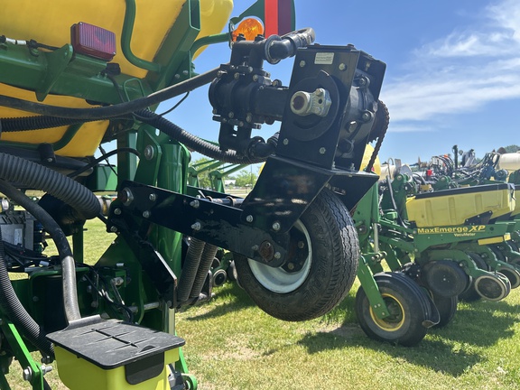 2017 John Deere 1775NT Planter