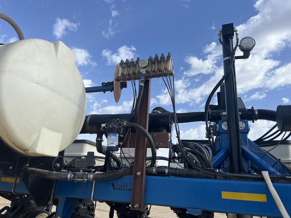 2015 Kinze 3500 Planter