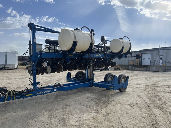 2015 Kinze 3500 Planter