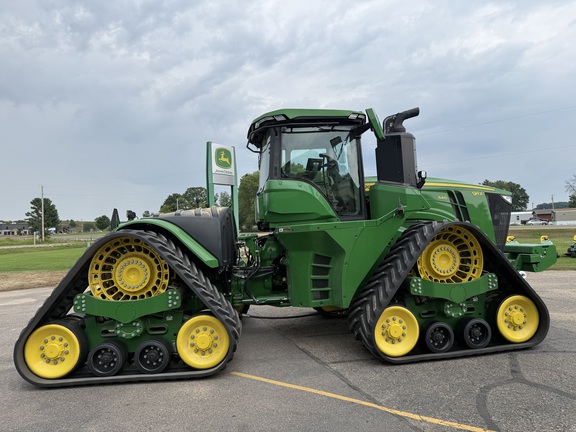 2025 John Deere 9RX 640 Tractor Rubber Track
