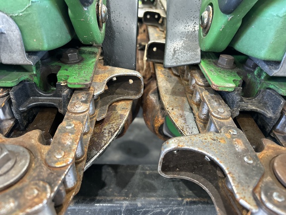 2013 John Deere 612C Header Corn Head