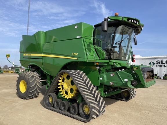 2019 John Deere S780 Combine