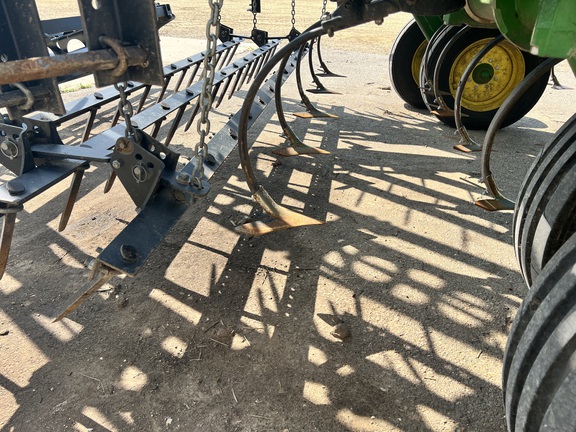 2021 John Deere 2230FH Field Cultivator