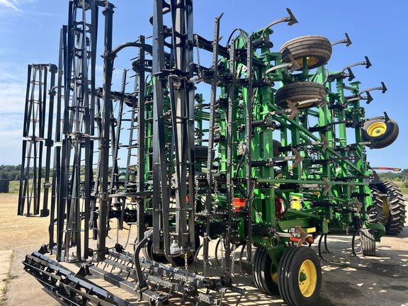 2021 John Deere 2230FH Field Cultivator