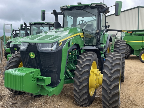 2022 John Deere 8R 410 Tractor