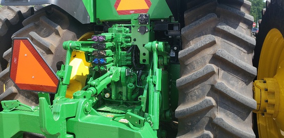 2022 John Deere 8R 310 Tractor