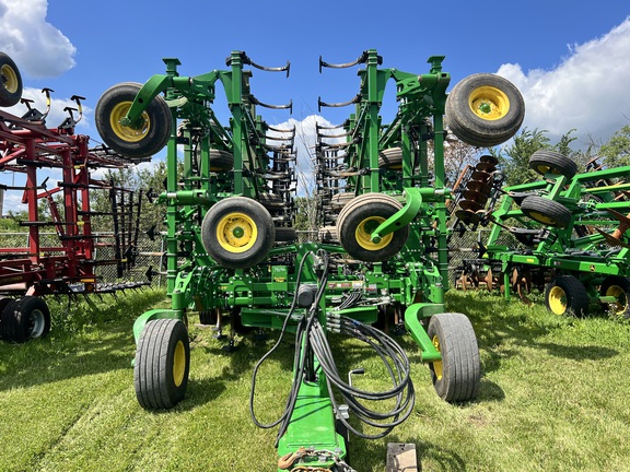 2021 John Deere 2230FH Field Cultivator