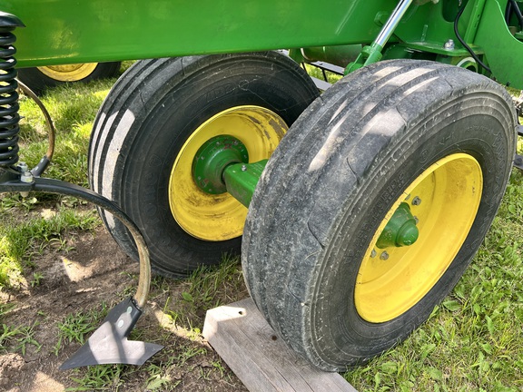 2021 John Deere 2230FH Field Cultivator