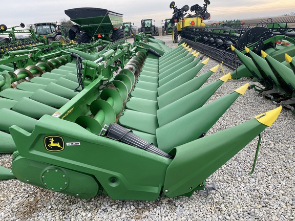 2022 John Deere C12F Header Corn Head