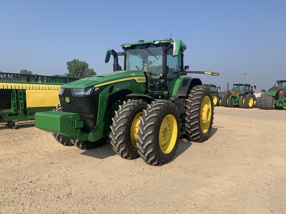 2022 John Deere 8R 370 Tractor