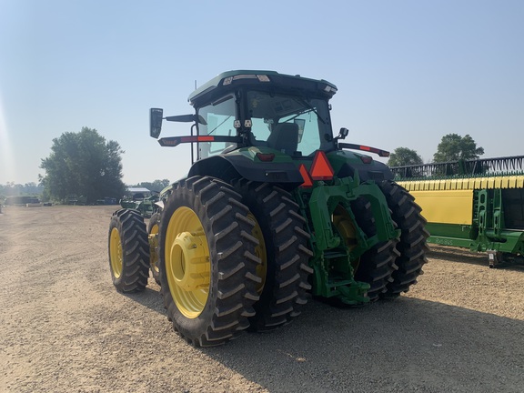 2022 John Deere 8R 370 Tractor