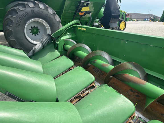 2022 John Deere C12R Header Corn Head