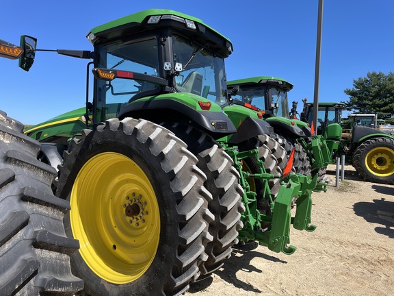 2022 John Deere 8R 410 Tractor