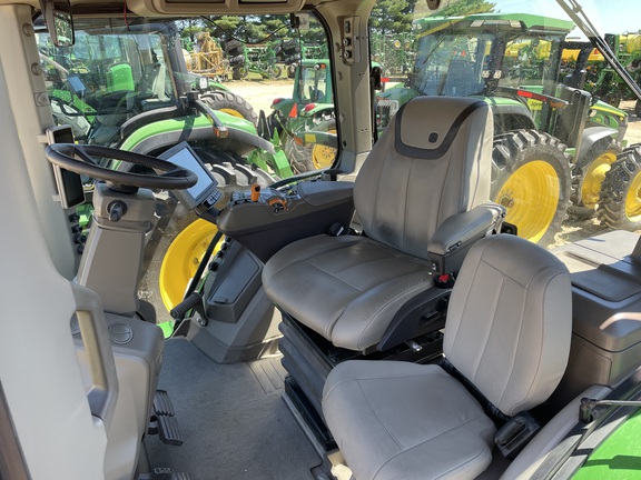 2022 John Deere 8R 410 Tractor