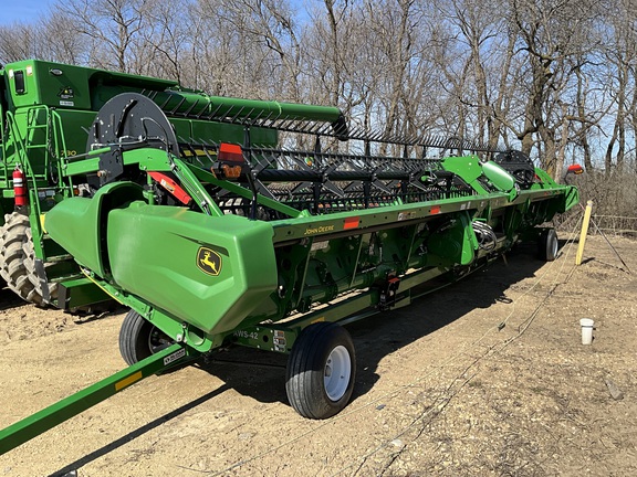 2022 John Deere RD40F Header Combine