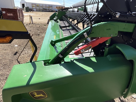 2022 John Deere RD40F Header Combine