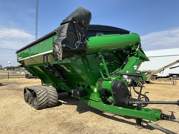 2021 Parker 1154 Grain Cart