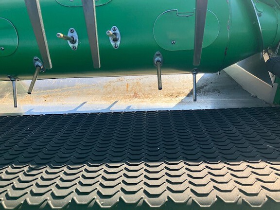 2022 John Deere RD40F Header Combine
