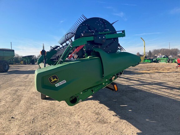 2022 John Deere RD40F Header Combine