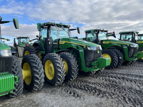 2023 John Deere 8R 370 Tractor