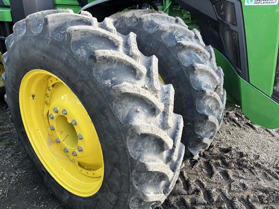 2023 John Deere 8R 370 Tractor