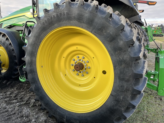 2023 John Deere 8R 370 Tractor