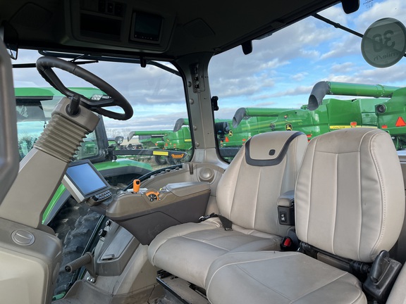 2023 John Deere 8R 370 Tractor