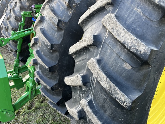 2023 John Deere 8R 370 Tractor